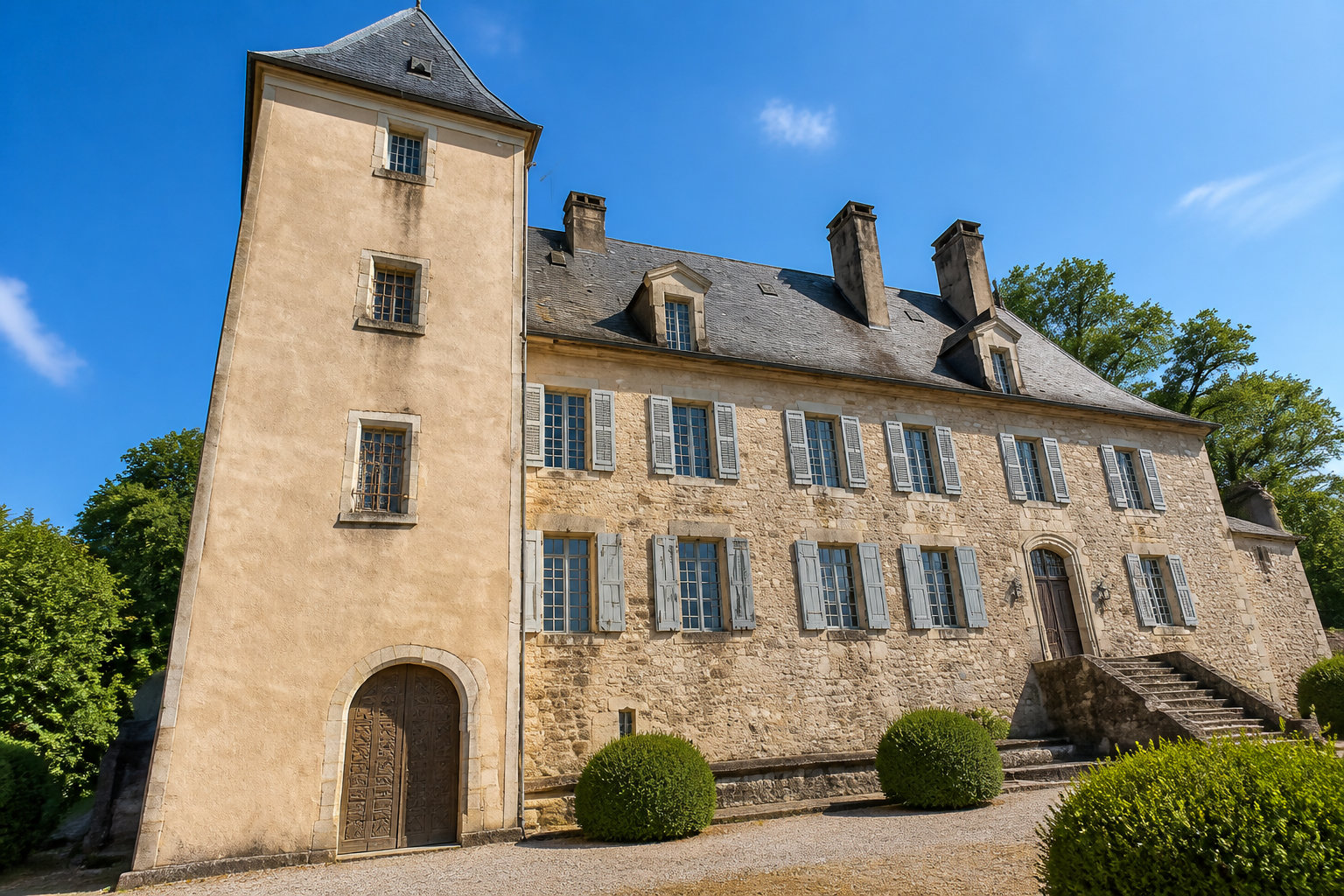 Sais-tu quel secret cache ce trône d'Araucanie à Tourtoirac ?